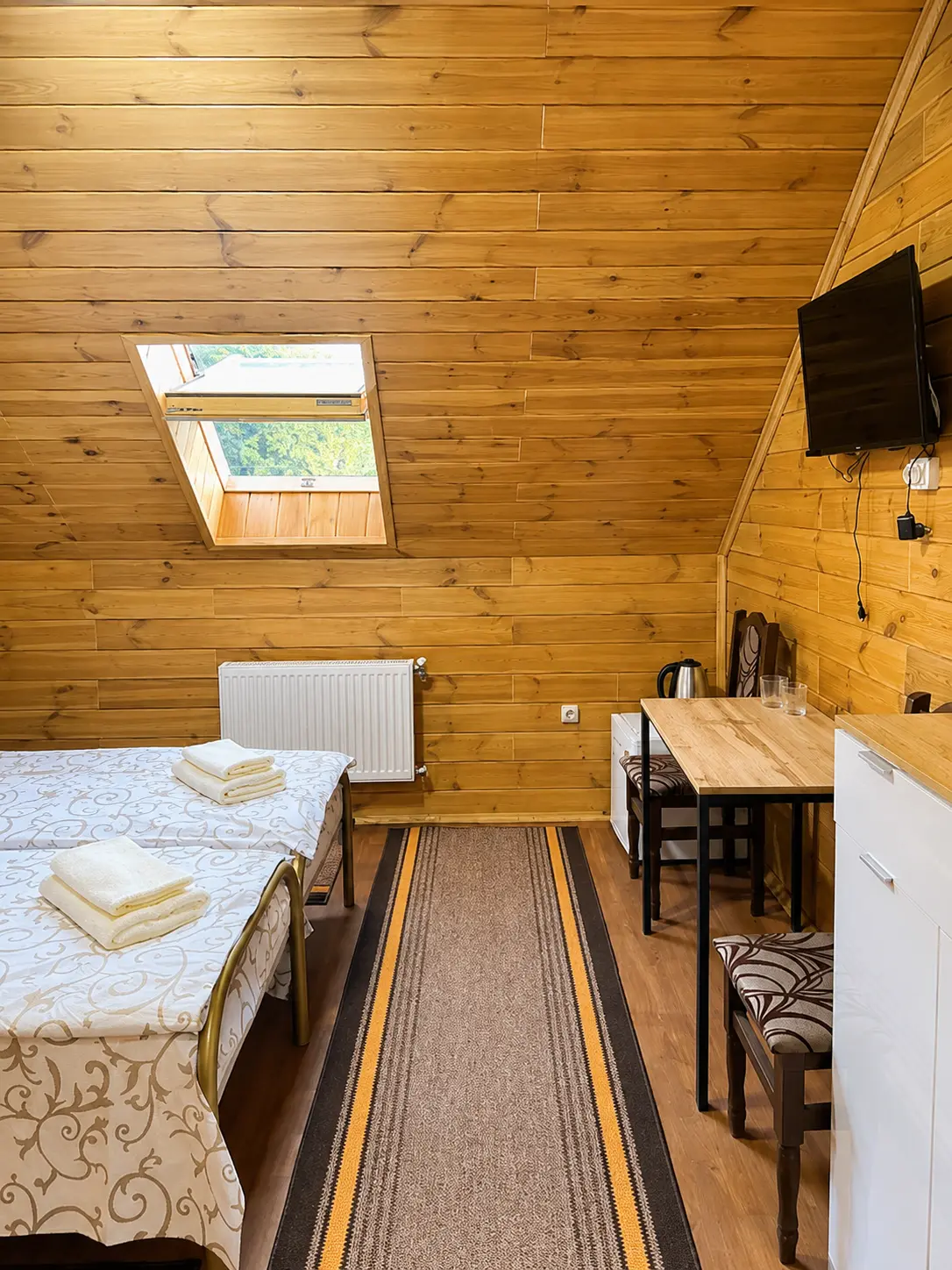 Двомісний номер в апартаментах SPA-комплексу «Ужанські купелі»
